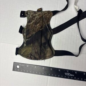 Allen Mossy Oak Bowhunting Arm Guard Camouflage 3 Straps Archery Adjustable